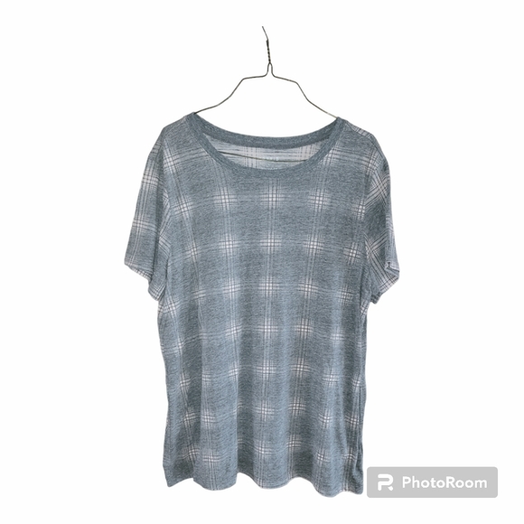 🌟3 For $15 SALE🌟 Torrid Vintage Classic Fit Plaid Tee - Picture 3 of 5